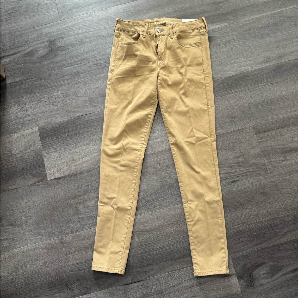 American Eagle Outfitters Tan Skinny Jeans